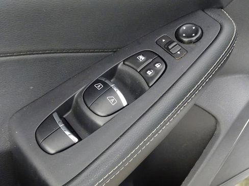 Used 2022 Nissan Maxima SV w/ Floor Mat Group image 17