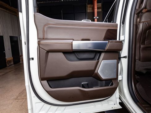 Used 2024 Ford F250 King Ranch w/ Chrome Package image 37