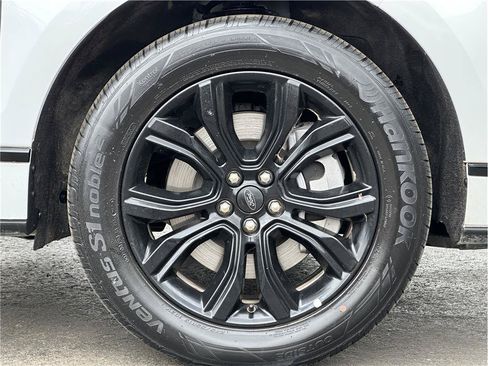 Used 2024 Ford Edge SE w/ Black Appearance Package AWD/4WD image 30