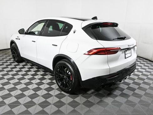 New 2025 Maserati Grecale Modena image 5