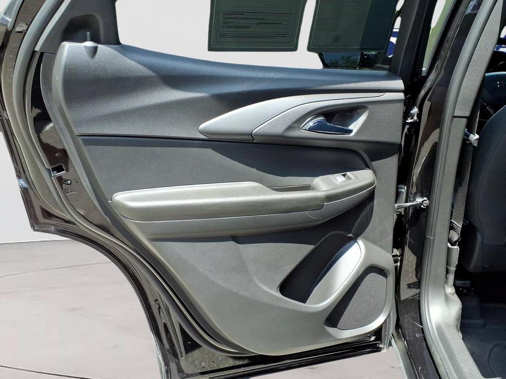 Certified 2021 Chevrolet TrailBlazer RS w/ Sun and Liftgate Package FWD image 25