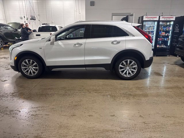 Used 2023 Cadillac XT4 Premium Luxury w/ Driver Assist Package FWD image 5