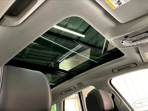 Used 2023 Audi Q5 2.0T Prestige image 24