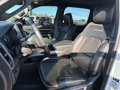 Used 2024 RAM 1500 Laramie RWD image 31