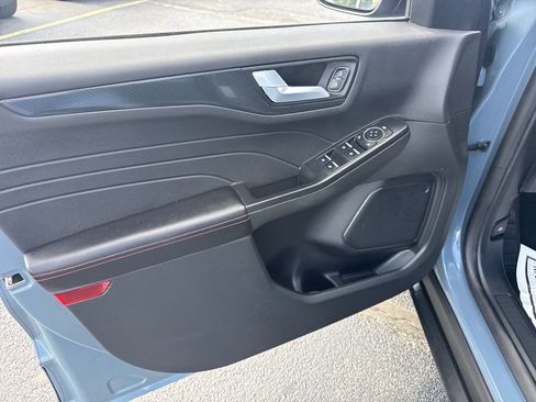 Used 2024 Ford Escape ST-Line w/ Tech Pack #1 AWD/4WD image 29