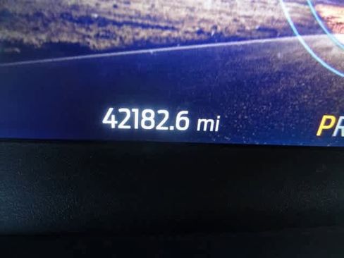 Used 2023 Ford Explorer ST w/ Equipment Group 401A image 7