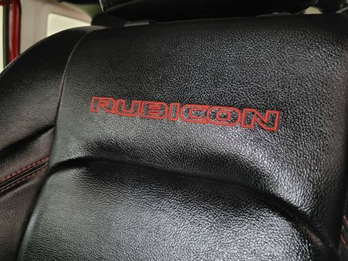 Used 2019 Jeep Wrangler Unlimited Rubicon w/ Dual Top Group image 9