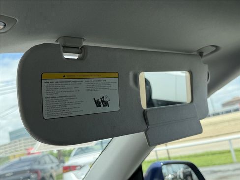 Used 2023 Tesla Model Y AWD image 27