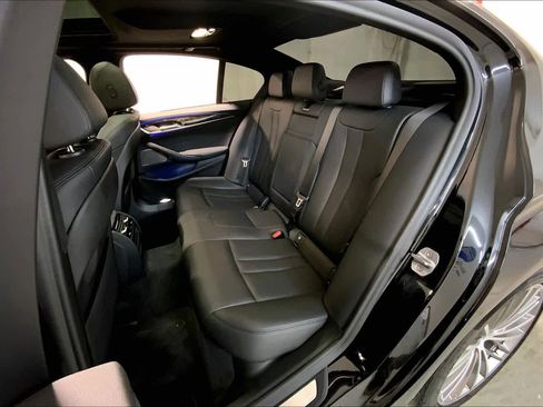 Used 2019 BMW 530i xDrive w/ Convenience Package image 20