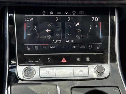 Used 2021 Audi Q8 Prestige w/ Prestige Package image 22