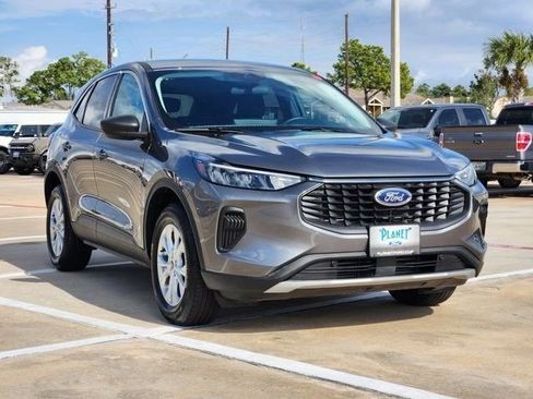 Used 2024 Ford Escape Active w/ Tech Pack #1 image 3