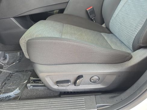Used 2023 Nissan Rogue SV FWD image 27