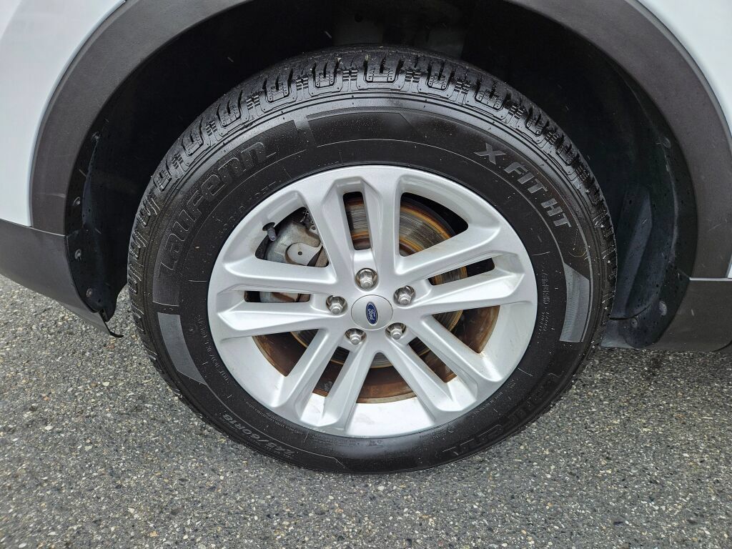 Used 2015 Ford Explorer FWD image 8
