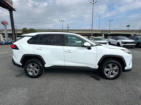 Used 2024 Toyota RAV4 XLE FWD image 8