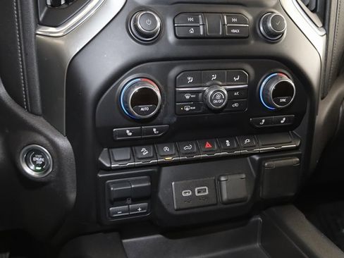 Used 2020 Chevrolet Silverado 1500 LT Trail Boss image 27