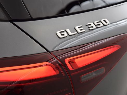 Used 2025 Mercedes-Benz GLE 350 4MATIC image 13