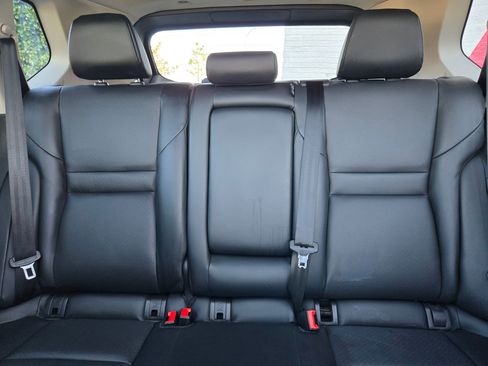 Used 2023 Nissan Rogue SV w/ SV Premium B Package image 30