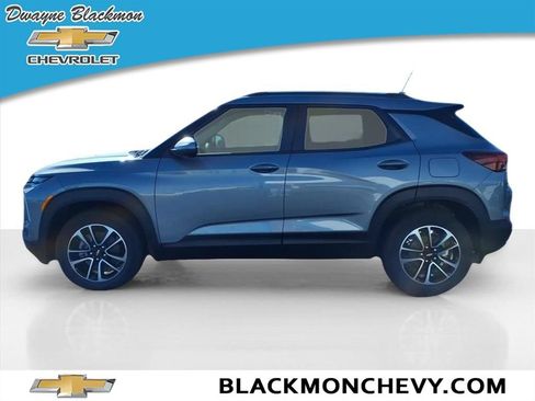 Used 2026 Chevrolet TrailBlazer LT w/ Convenience Package FWD image 6