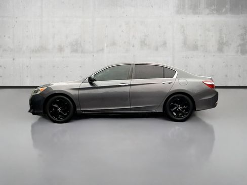 Used 2017 Honda Accord EX image 4