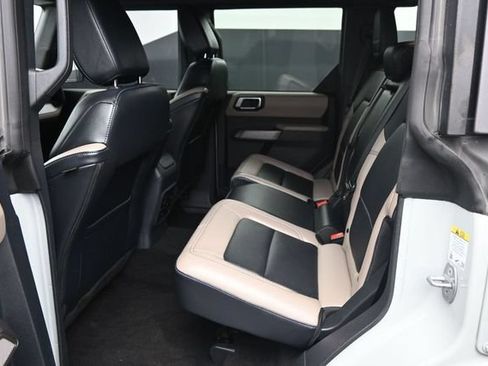 Used 2021 Ford Bronco Wildtrak AWD/4WD image 17