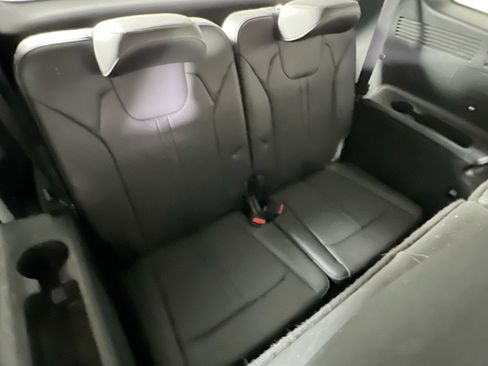 Used 2022 Kia Sorento S w/ Panoramic Sunroof Package image 27