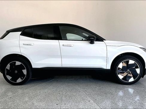 New 2026 Volvo EX30 Ultra w/ Protection Package AWD/4WD image 10