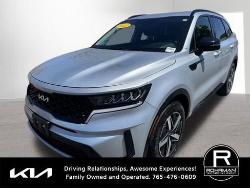 Used 2022 Kia Sorento S FWD image 1