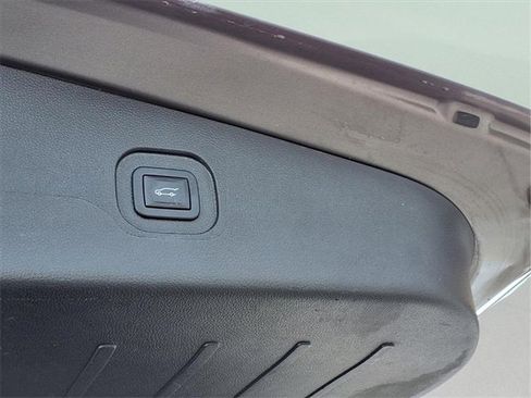 Used 2012 Chevrolet Equinox LTZ image 27