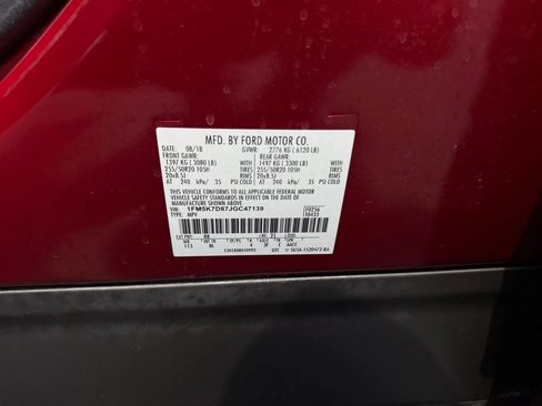 Used 2018 Ford Explorer XLT w/ Equipment Group 202A FWD image 39