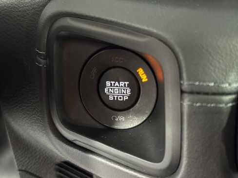 Certified 2025 Jeep Wrangler Unlimited Sahara AWD/4WD image 24