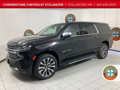 Used 2023 Chevrolet Suburban Premier AWD/4WD image 1