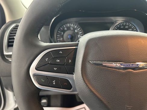 Used 2023 Chrysler 300 Touring L w/ Popular Equipment Group image 12