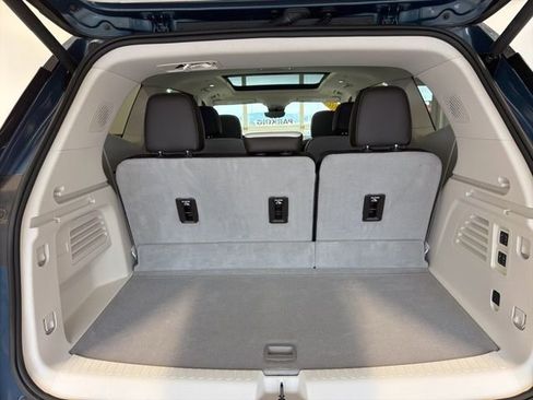 Used 2025 GMC Acadia Denali w/ Super Cruise Package image 20