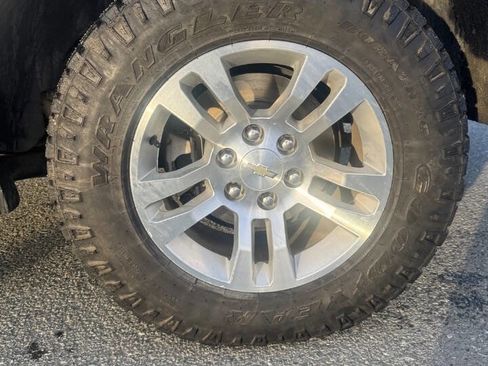 Used 2017 Chevrolet Tahoe LT image 20