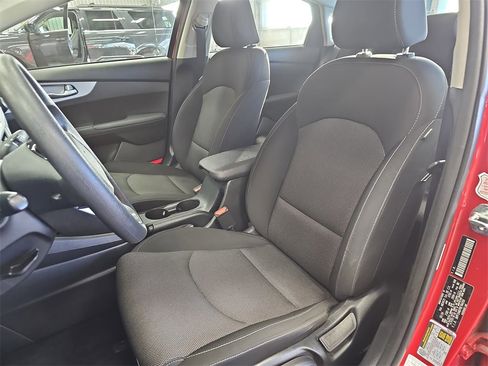 Used 2024 Kia Forte LXS image 14