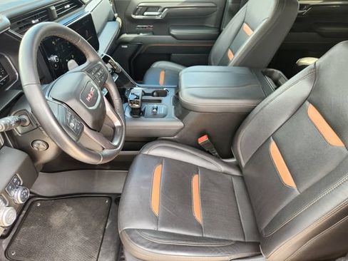 Used 2023 GMC Sierra 1500 AT4 w/ AT4 Premium Package AWD/4WD image 12
