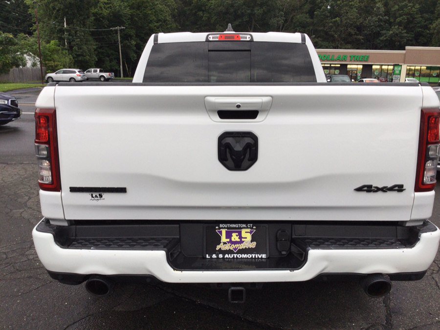 Used 2020 RAM 1500 4x4 Crew Cab image 8