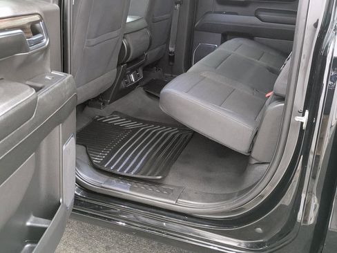 Used 2024 Chevrolet Silverado 1500 LT AWD/4WD image 28