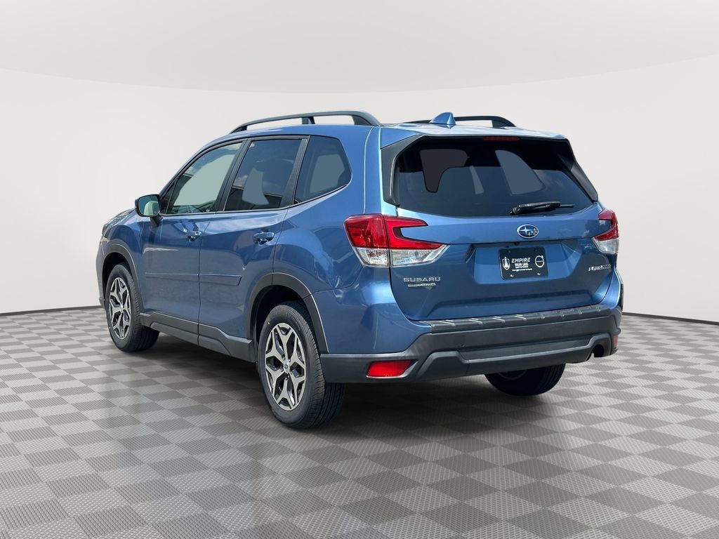 Used 2021 Subaru Forester Premium AWD/4WD image 4