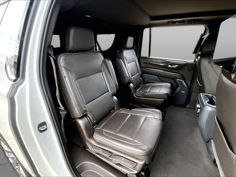 Used 2021 GMC Yukon XL Denali w/ LPO, Illumination Package AWD/4WD image 20