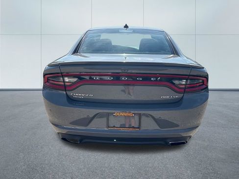 Used 2017 Dodge Charger SXT w/ AWD Plus Group image 3