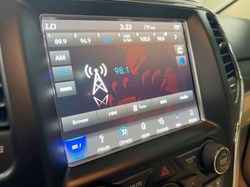 Used 2018 Jeep Grand Cherokee Limited w/ Luxury Group II image 14