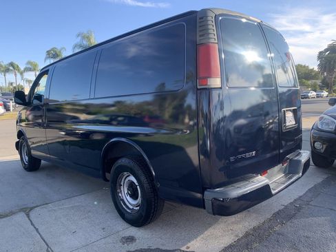 Used 2000 Chevrolet Express 1500 image 5