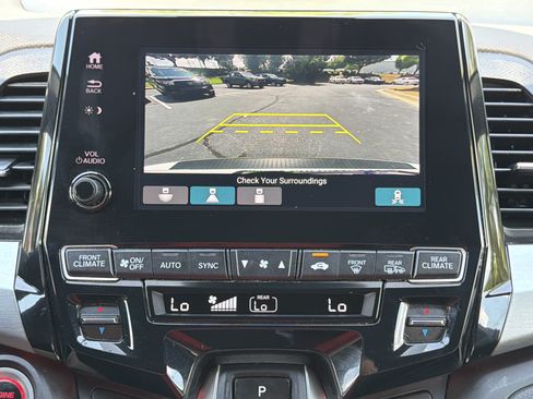 Certified 2024 Honda Odyssey Sport image 5