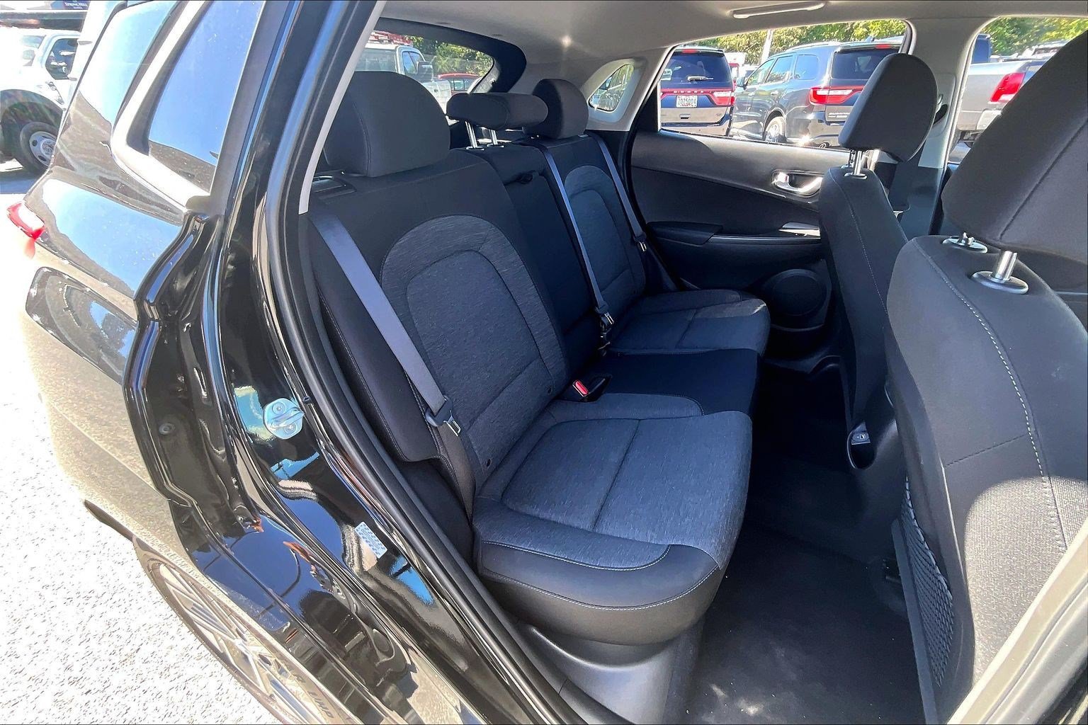 Used 2023 Hyundai Kona SEL FWD image 22