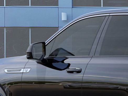 New 2025 Cadillac Escalade IQ Luxury 1 w/ Smart Trailering package image 12