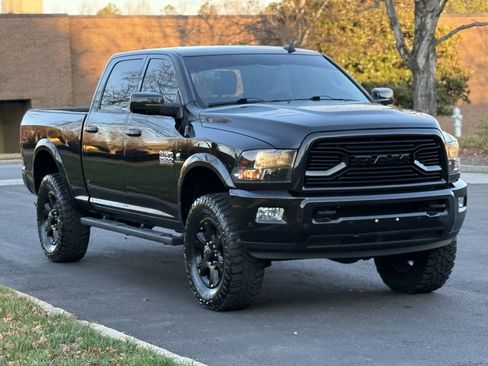 Used 2018 RAM 2500 Big Horn w/ Sport Appearance Group AWD/4WD image 3