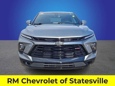 Used 2025 Chevrolet Blazer RS image 2