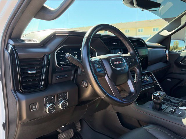 Used 2023 GMC Sierra 1500 AT4 w/ Technology Package AWD/4WD image 17