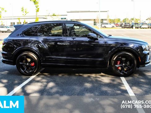 Used 2024 Bentley Bentayga AWD/4WD image 8
